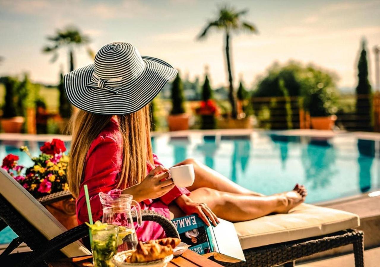 Wellness & Spa Hotel Kaskady Sliač Eksteriør bilde